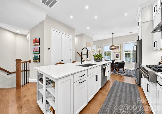 Photo 3 of Townhouse for sale at 306 N Dotger Ave, Charlotte, NC 28204 | MLS# 4437999 | Listing updated on 2026-10-30
