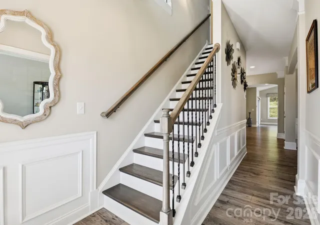 Photo 1 of Single family home for sale at 8328 Sandstone Crst Ln, Fort Mill, SC 29707 | MLS# 4438015 | Listing updated on 2026-10-29