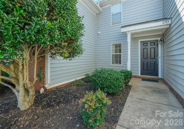Photo 1 of Condo for sale at 2913 Iron Gate Ln, Charlotte, NC 28212 | MLS# 4438016 | Listing updated on 2026-10-27