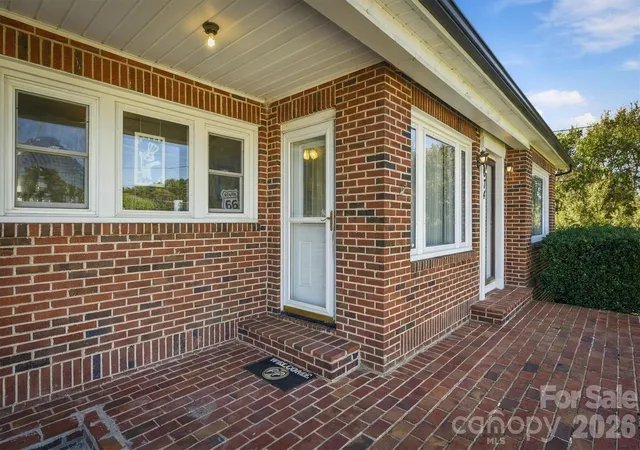 Photo 2 of Single family home for sale at 2674 US 70 Hwy E, Morganton, NC 28655 | MLS# 4438020 | Listing updated on 2026-10-27
