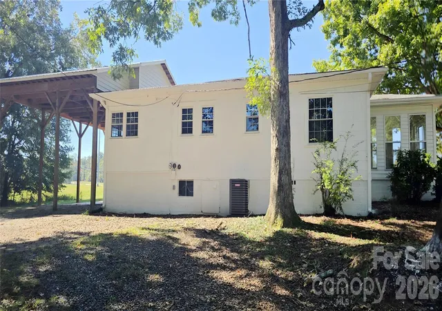 Photo 3 of Single family home for sale at 1107/1111 Chase High Rd, Forest City, NC 28043 | MLS# 4438038 | Listing updated on 2026-10-27