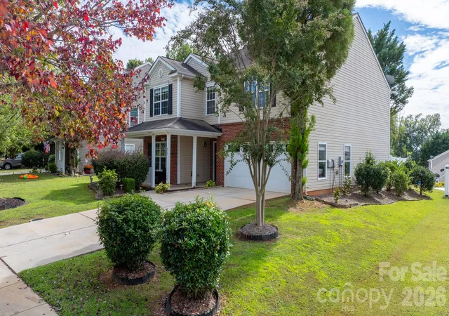 Photo 1 of Single family home for sale at 873 Willow Crk Dr, Gastonia, NC 28054 | MLS# 4438054 | Listing updated on 2026-10-29