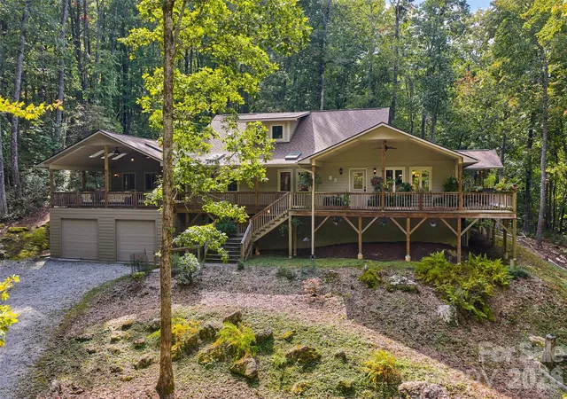 Single family home for sale at 121 Red Oak Ln, Brevard, NC 28712 | MLS# 4438063