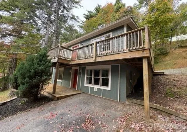 Photo 3 of Single family home for sale at 929 Niley Cook Rd, Blowing Rock, NC 28605 | MLS# 4438091 | Listing updated on 2026-10-29