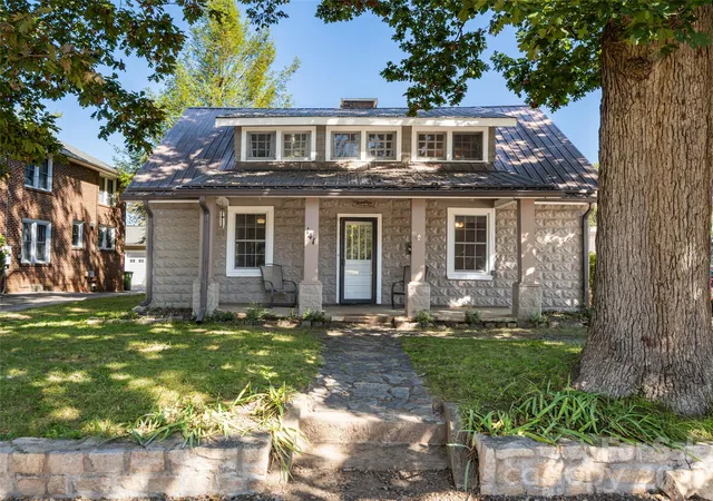 Photo 2 of Single family home for sale at 141 Reed St, Asheville, NC 28803 | MLS# 4438096 | Listing updated on 2026-10-29
