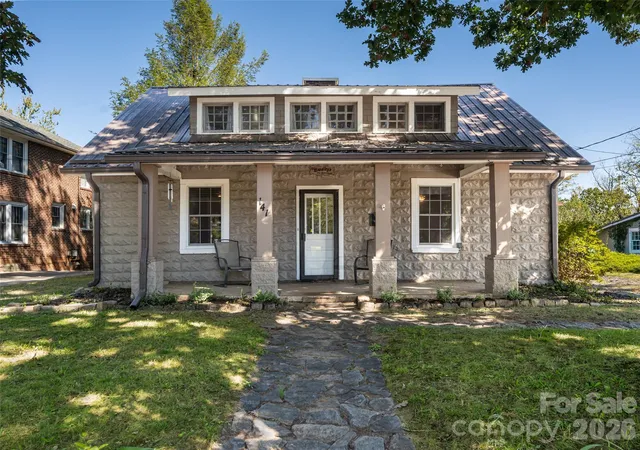 Photo 3 of Single family home for sale at 141 Reed St, Asheville, NC 28803 | MLS# 4438096 | Listing updated on 2026-10-29
