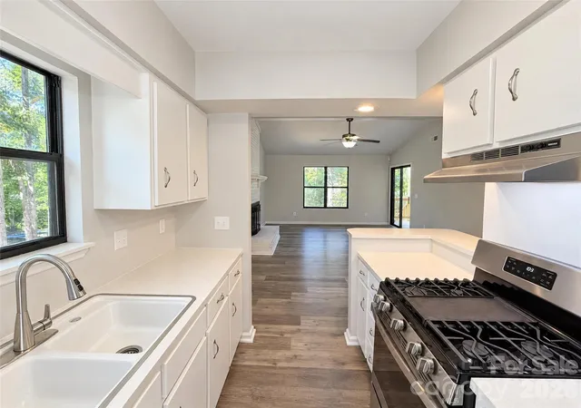 Photo 1 of Single family home for sale at 10005 Santa Fe Ln, Mint Hill, NC 28227 | MLS# 4438100 | Listing updated on 2026-10-27