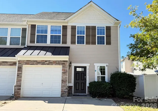 Townhouse for sale at 2524 Silverthorn Dr, Charlotte, NC 28273 | MLS# 4438114