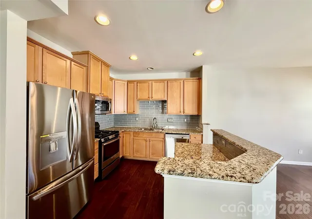 Photo 3 of Townhouse for sale at 2524 Silverthorn Dr, Charlotte, NC 28273 | MLS# 4438114 | Listing updated on 2026-10-27