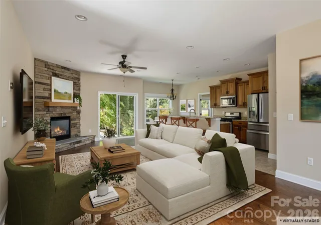 Photo 4 of Single family home for sale at 5 Pacifico Dr, Asheville, NC 28806 | MLS# 4438137 | Listing updated on 2026-10-29