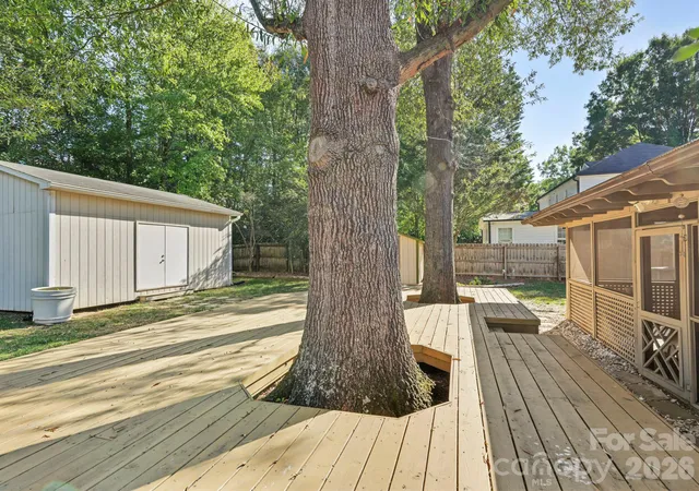 Photo 3 of Single family home for sale at 3311 Teversham Ln, Charlotte, NC 28210 | MLS# 4438160 | Listing updated on 2026-10-27
