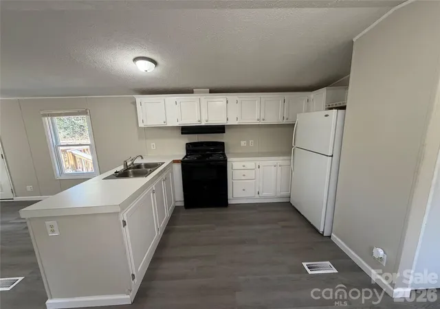 Photo 4 of Single family home for sale at 4465 Shade Valley, Morganton, NC 28655 | MLS# 4438166 | Listing updated on 2026-10-28