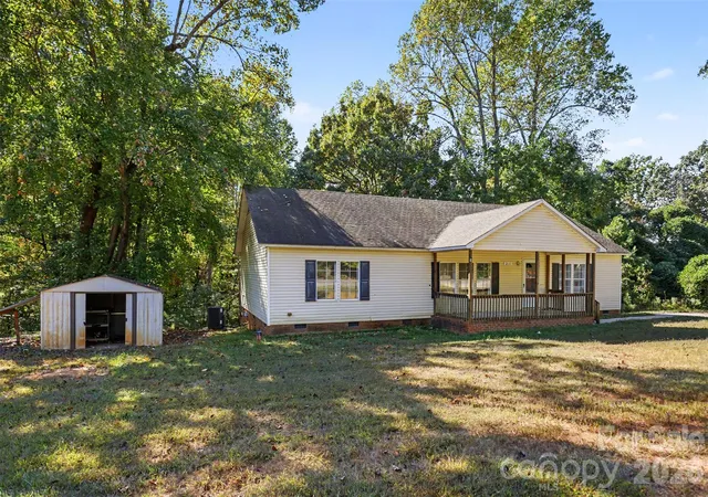 Photo 1 of Single family home for sale at 216 Reese Wilson Rd, Belmont, NC 28012 | MLS# 4438180 | Listing updated on 2026-10-29
