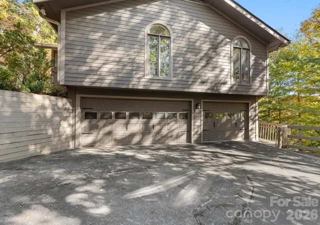 Photo 3 of Single family home for sale at 53 Ulvda Ct, Brevard, NC 28712 | MLS# 4438187 | Listing updated on 2026-10-28