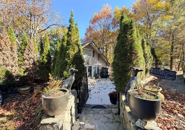 Photo 2 of Single family home for sale at 136 On The Rocks Trl #6, Boone, NC 28607 | MLS# 4438196 | Listing updated on 2026-10-28