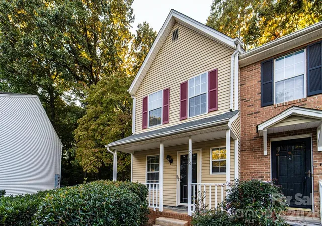 Photo 1 of Condo for sale at 6418 Windsor Gate Ln, Charlotte, NC 28215 | MLS# 4438202 | Listing updated on 2026-10-27