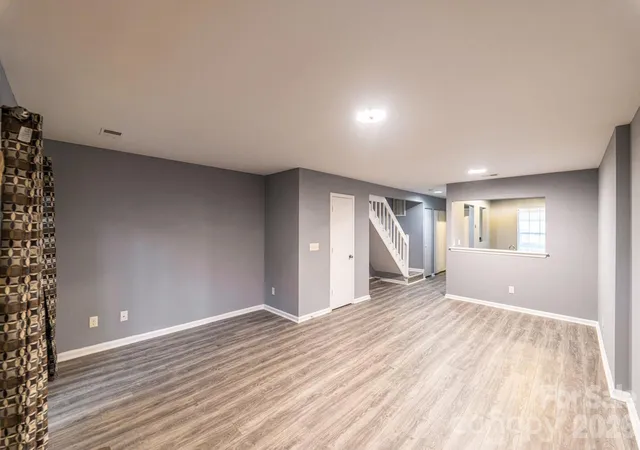 Photo 3 of Condo for sale at 6418 Windsor Gate Ln, Charlotte, NC 28215 | MLS# 4438202 | Listing updated on 2026-10-27