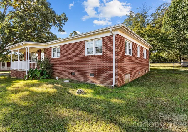 Photo 3 of Single family home for sale at 188 Ferry Rd, Forest City, NC 28043 | MLS# 4438203 | Listing updated on 2026-10-28