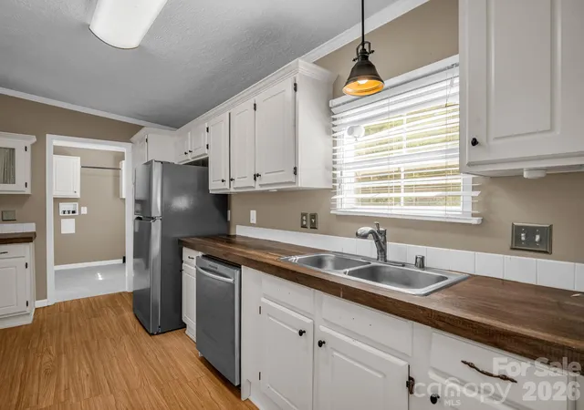 Photo 3 of Single family home for sale at 670 Will Green Rd, Tryon, NC 28782 | MLS# 4438211 | Listing updated on 2026-10-29