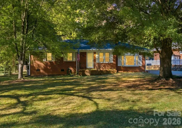 Single family home for sale at 1115 Woodhaven Dr, Mount Holly, NC 28120 | MLS# 4438228