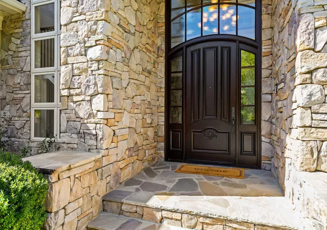 Photo 2 of Single family home for sale at 14606 Jockeys Ridge Dr, Charlotte, NC 28277 | MLS# 4438239 | Listing updated on 2026-10-30
