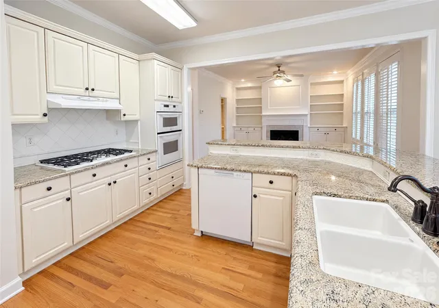 Single family home for sale at 4804 Poplar Grv Dr, Charlotte, NC 28269 | MLS# 4438249 | Listing updated on 2026-10-27