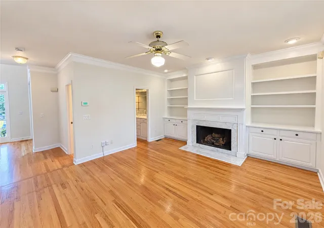 Photo 4 of Single family home for sale at 4804 Poplar Grv Dr, Charlotte, NC 28269 | MLS# 4438249 | Listing updated on 2026-10-27