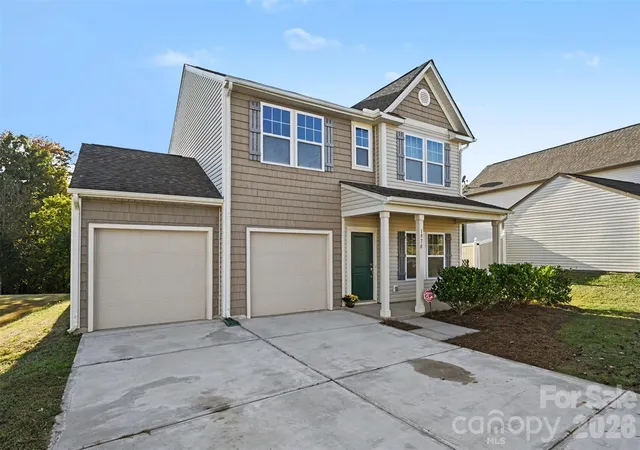 Photo 2 of Single family home for sale at 1970 Mallard Pointe Dr, Kannapolis, NC 28083 | MLS# 4438255 | Listing updated on 2026-10-31