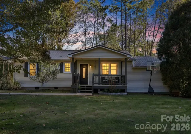 Single family home for sale at 6 Gun Flint Trl, Fletcher, NC 28732 | MLS# 4438264