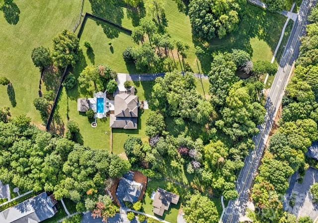 Photo 1 of Land for sale at 1340 Sardis Rd N, Charlotte, NC 28270 | MLS# 4438267 | Listing updated on 2026-10-28