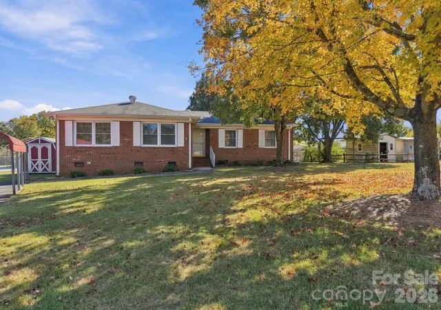 Photo 2 of Single family home for sale at 610 Lancer Ct NW, Concord, NC 28027 | MLS# 4438290 | Listing updated on 2026-10-29