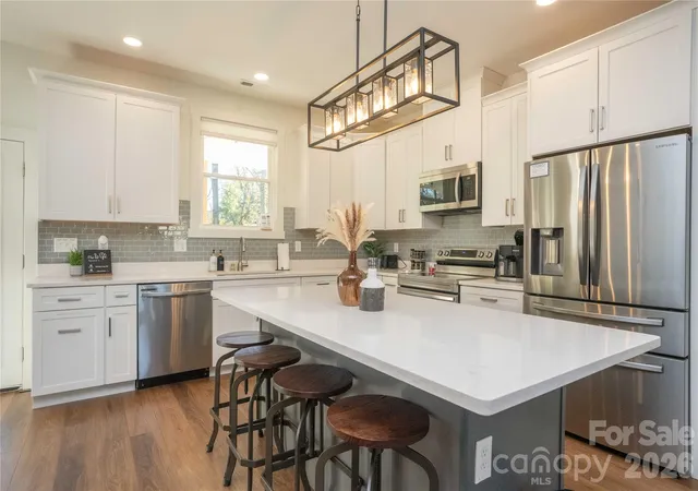 Photo 3 of Single family home for sale at 56 Short Dix Crk Rd, Leicester, NC 28748 | MLS# 4438293 | Listing updated on 2026-10-28