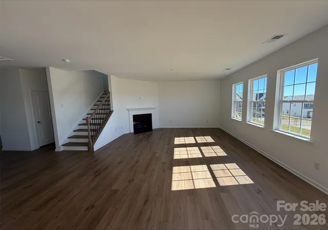 Photo 2 of Single family home for sale at 1639 Grassy Knoll Trl, Maiden, NC 28650 | MLS# 4438350 | Listing updated on 2026-10-27