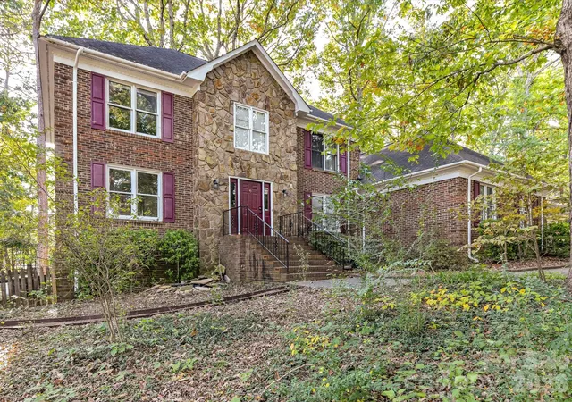 Photo 2 of Single family home for sale at 2512 King Arthur Dr, Monroe, NC 28110 | MLS# 4438351 | Listing updated on 2026-10-30