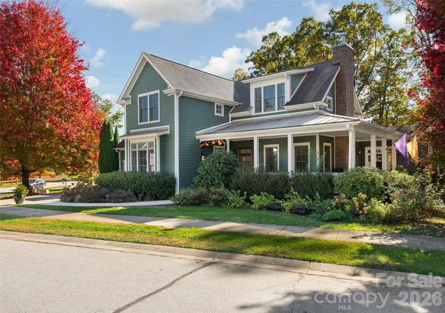 Photo 1 of Single family home for sale at 133 Lakeway Dr, Mills River, NC 28759 | MLS# 4438356 | Listing updated on 2026-10-29