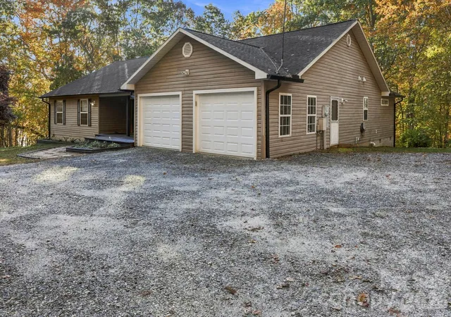 Photo 2 of Single family home for sale at 235 Inez Dr, Rosman, NC 28772 | MLS# 4438365 | Listing updated on 2026-10-29