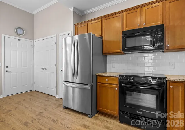 Photo 3 of Single family home for sale at 7406 Carolina Jessamine Ct, Fort Mill, SC 29707 | MLS# 4438392 | Listing updated on 2026-10-29