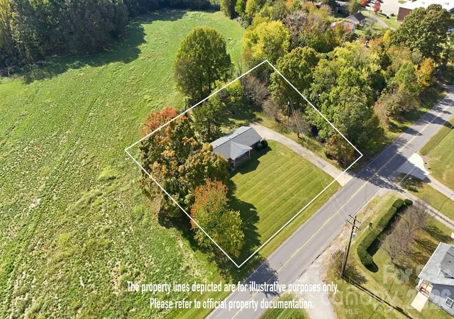 Photo 1 of Single family home for sale at 708 Mocksville Hwy, Statesville, NC 28625 | MLS# 4438403 | Listing updated on 2026-10-30