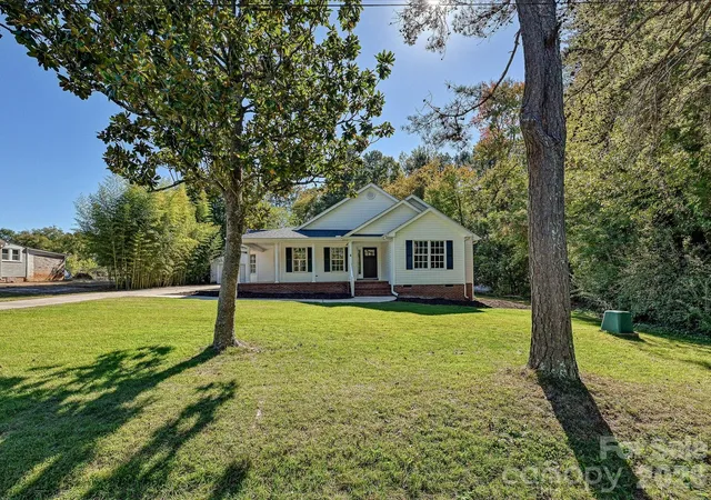 Photo 1 of Single family home for sale at 455 Pine Hl Rd, Salisbury, NC 28144 | MLS# 4438406 | Listing updated on 2026-10-28