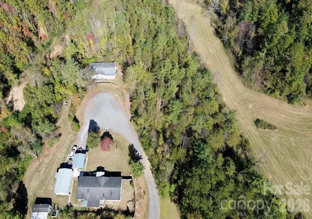 Photo 3 of Single family home for sale at 31 White Cedar Dr, Weaverville, NC 28787 | MLS# 4438413 | Listing updated on 2026-10-28