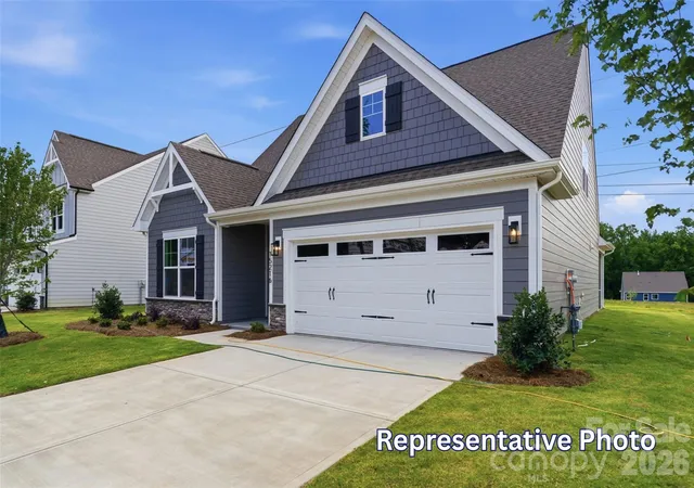 Photo 1 of Single family home for sale at 13802 Yadkin River Dr, Huntersville, NC 28078 | MLS# 4438430 | Listing updated on 2026-10-30