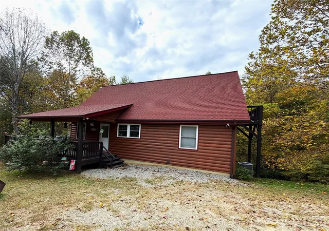 Photo 2 of Single family home for sale at 183 E Weaver Frd Rd, Grassy Creek, NC 28631 | MLS# 4438469 | Listing updated on 2026-10-28