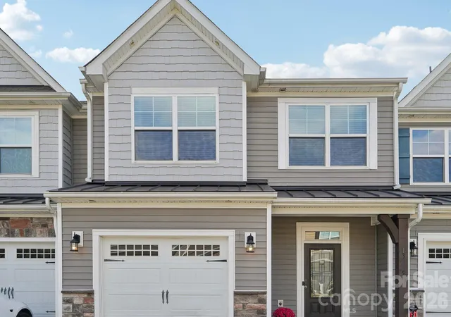 Townhouse for sale at 13225 Savannah Point Dr, Charlotte, NC 28273 | MLS# 4438470