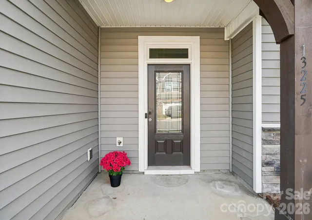 Photo 2 of Townhouse for sale at 13225 Savannah Point Dr, Charlotte, NC 28273 | MLS# 4438470 | Listing updated on 2026-10-30
