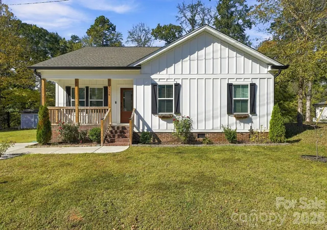 Single family home for sale at 4224 Pebblebrook Cir, Concord, NC 28027 | MLS# 4438503