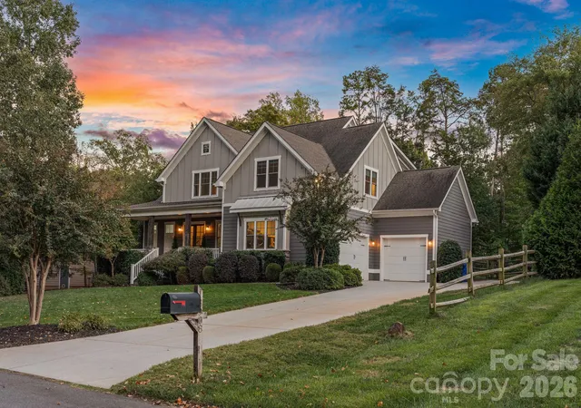 Single family home for sale at 13908 Island Dr, Huntersville, NC 28078 | MLS# 4438506
