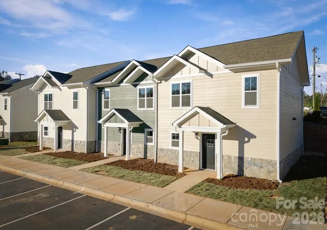 Photo 1 of Townhouse for sale at 192 Beacon Ave, Morganton, NC 28655 | MLS# 4438513 | Listing updated on 2026-10-29