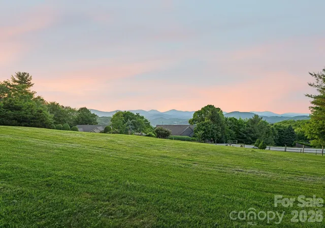 Photo 4 of Single family home for sale at 2040 Sorrento Dr, Boone, NC 28607 | MLS# 4438516 | Listing updated on 2026-10-28