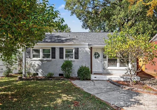 Photo 1 of Single family home for sale at 1801 Dallas Ave, Charlotte, NC 28205 | MLS# 4438529 | Listing updated on 2026-10-29