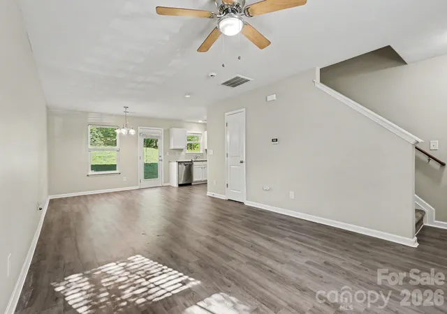 Photo 4 of Single family home for sale at 634 Stillgreen Ln, Charlotte, NC 28214 | MLS# 4438612 | Listing updated on 2026-10-31